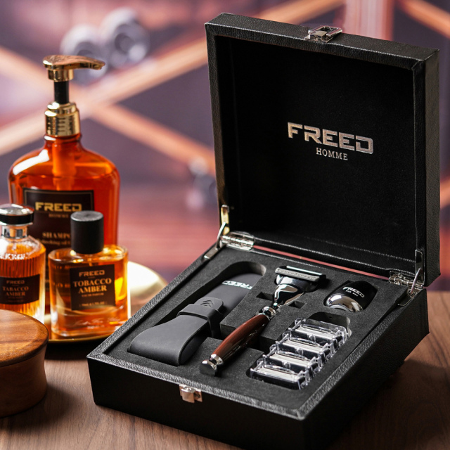 【爸氣獻禮!FREED父親節限定】尊爵四件組五刀式刮鬍刀禮盒 - 仿紫紅檀木