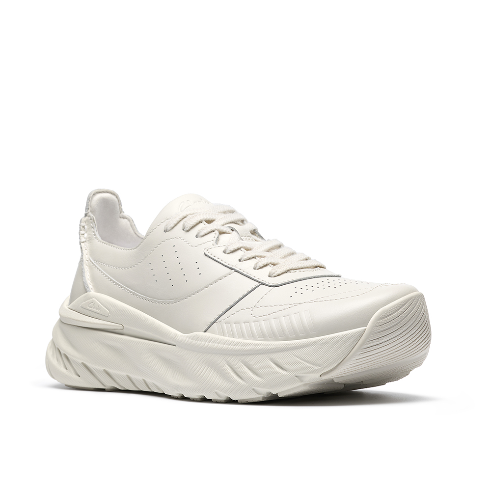 【Clarks】 微風跑全皮面厚底運動休閒鞋(白色)-UK 6.5