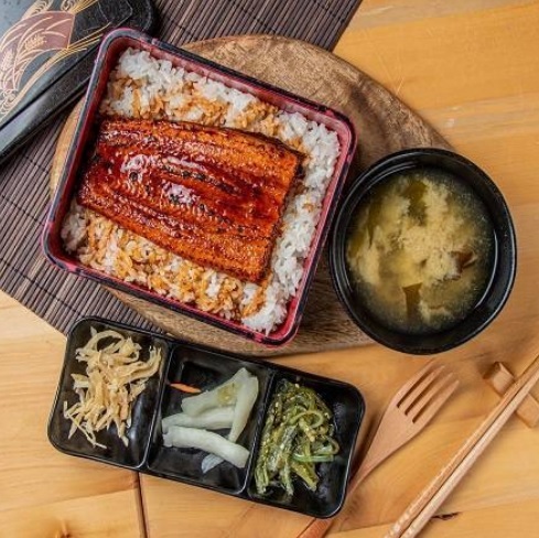 【獨家優惠餐券】鰻魚日記 現烤蒲燒鰻魚飯-標準(贈送炸物4選1)