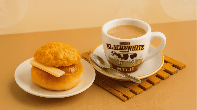 【桃站獨家 耶誕商圈美食】美生餐室 桃園中華店 鮮油菠蘿包+絲襪奶茶 一組