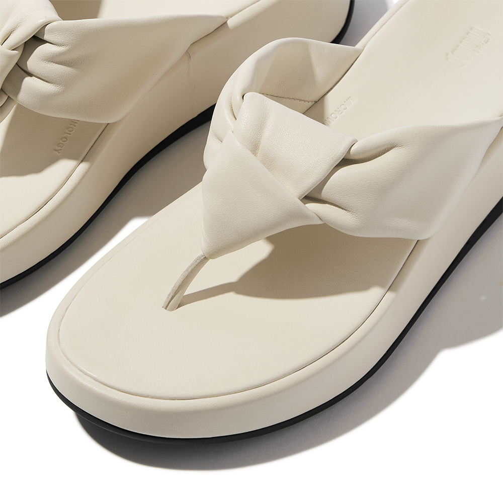 【fitflop】F-MODE 紐結軟皮厚底夾腳涼鞋-米色-US 5