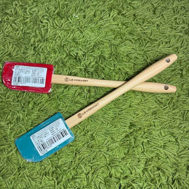 LE CREUSET B中鏟(顏色隨機)